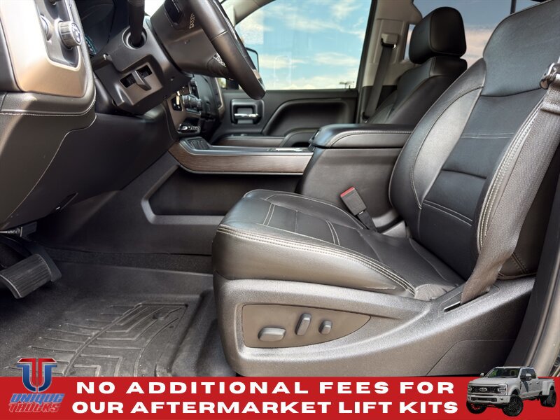 Used 2018 GMC Sierra 2500 Denali w/ Duramax Plus Package AWD/4WD image 18