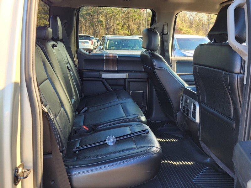 Used 2017 Ford F150 Lariat w/ Equipment Group 502A Luxury AWD/4WD image 13