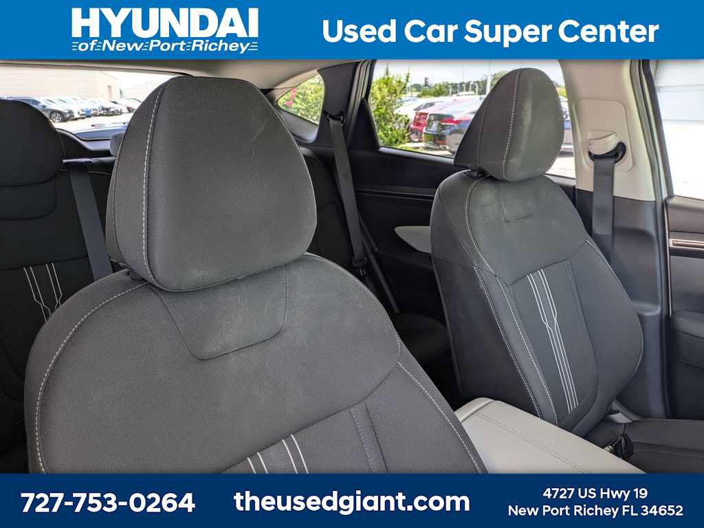 Certified 2023 Hyundai Tucson SEL w/ Winter Package FWD image 6