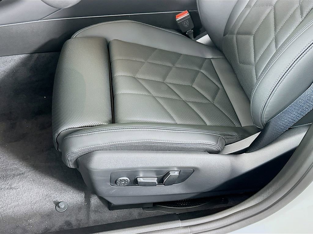 New 2026 BMW 530i xDrive image 25