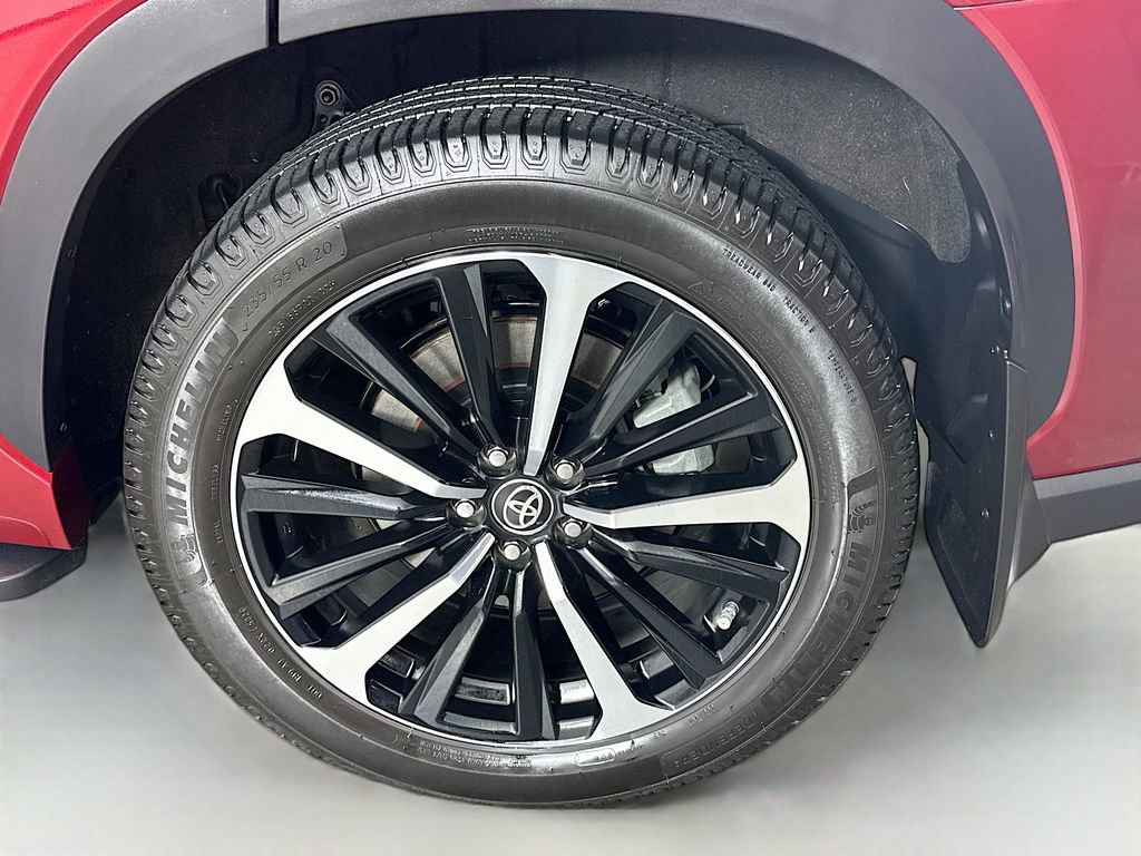 Used 2021 Toyota Highlander XSE image 23