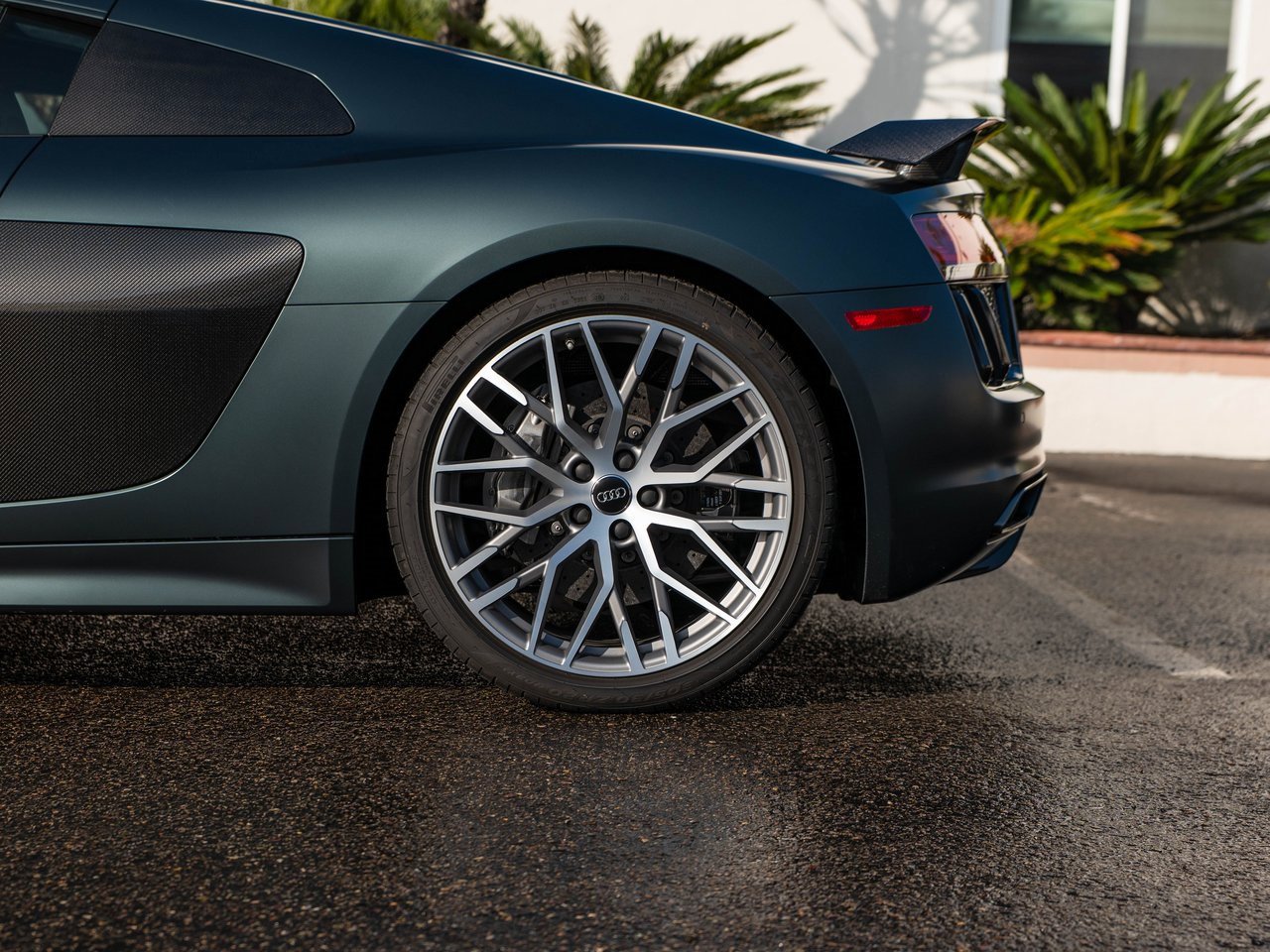 Used 2017 Audi R8 V10 plus image 3