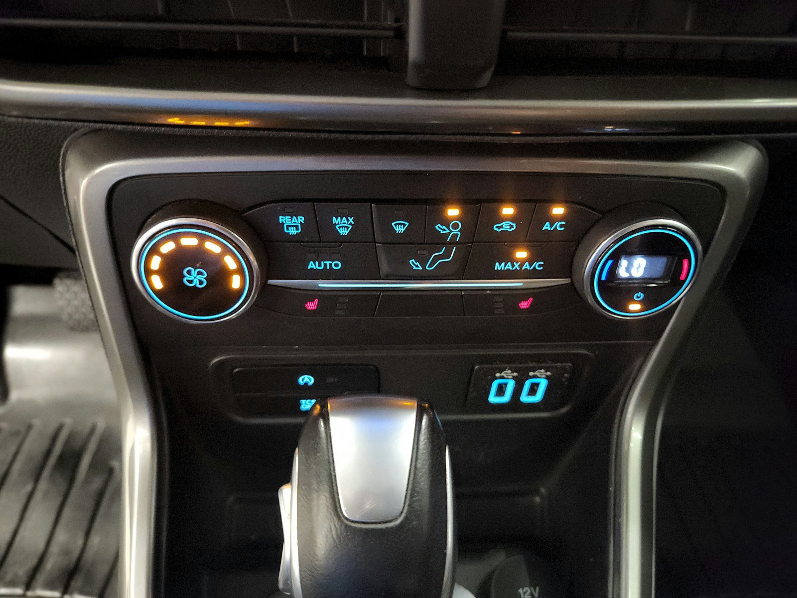 Used 2020 Ford EcoSport SE FWD image 38