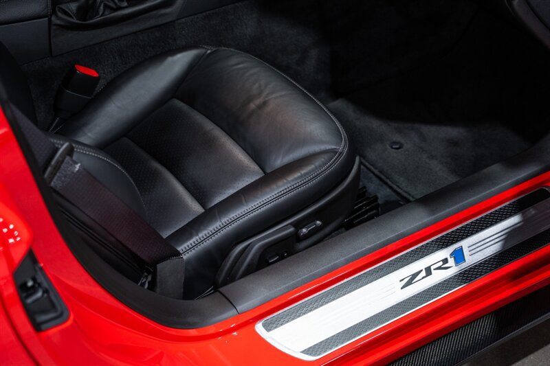 Used 2010 Chevrolet Corvette ZR1 w/ Preferred Equipment Group RWD image 30