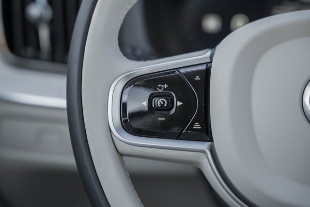 New 2026 Volvo XC60 B5 Ultra w/ Protection Package Premier image 28