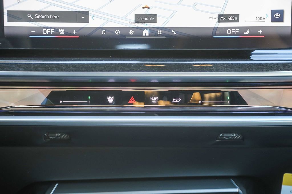 New 2026 BMW 750e xDrive w/ Premium Package AWD/4WD image 10
