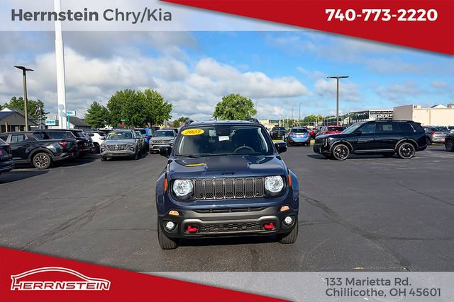 Used 2023 Jeep Renegade Trailhawk AWD/4WD image 2