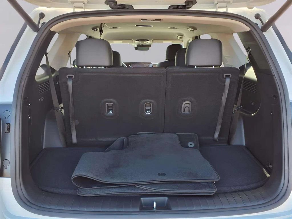 Used 2025 Hyundai Palisade SEL FWD image 9