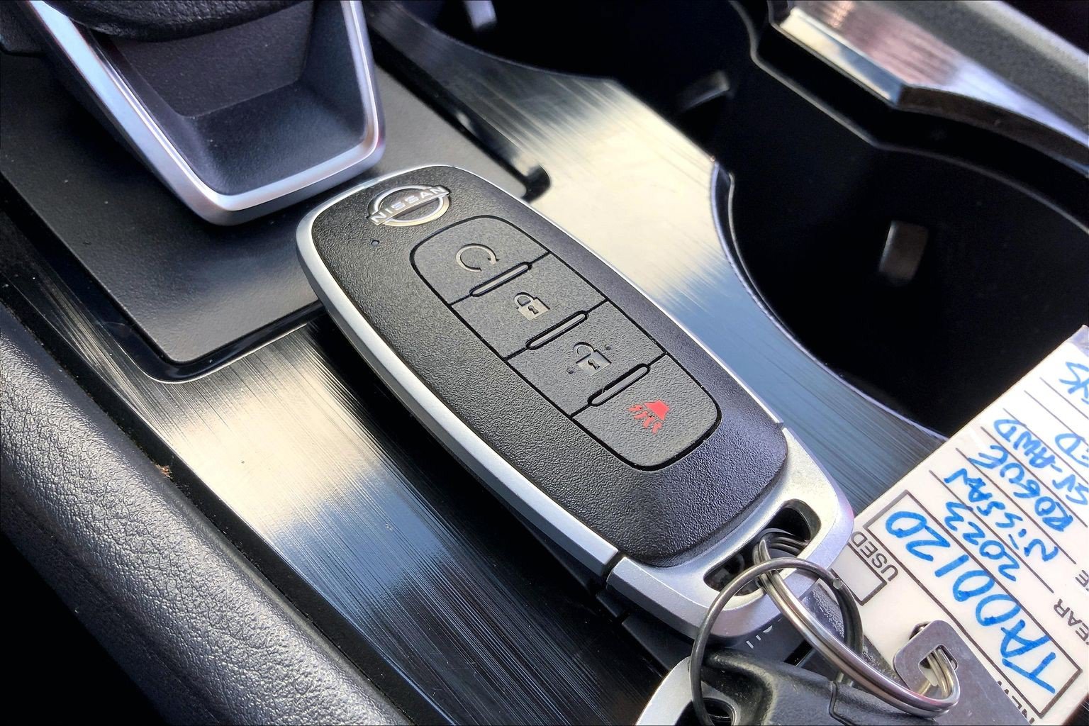 Used 2023 Nissan Rogue SV AWD/4WD image 14