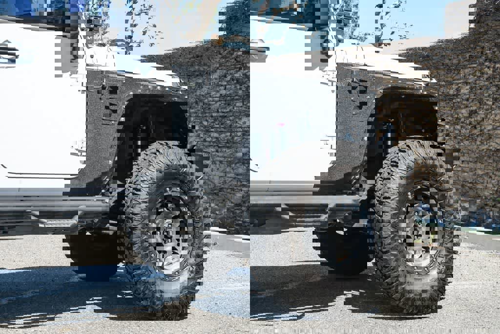 Used 2015 Jeep Wrangler Freedom Edition image 12