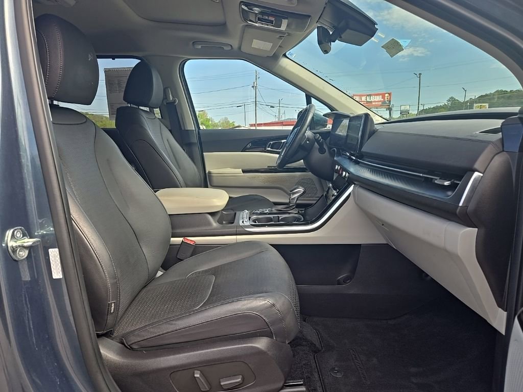 Used 2024 Kia Carnival SX Prestige image 21