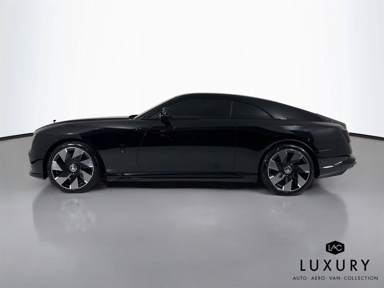 Used 2024 Rolls-Royce Spectre w/ Spectre Launch Package AWD/4WD image 9