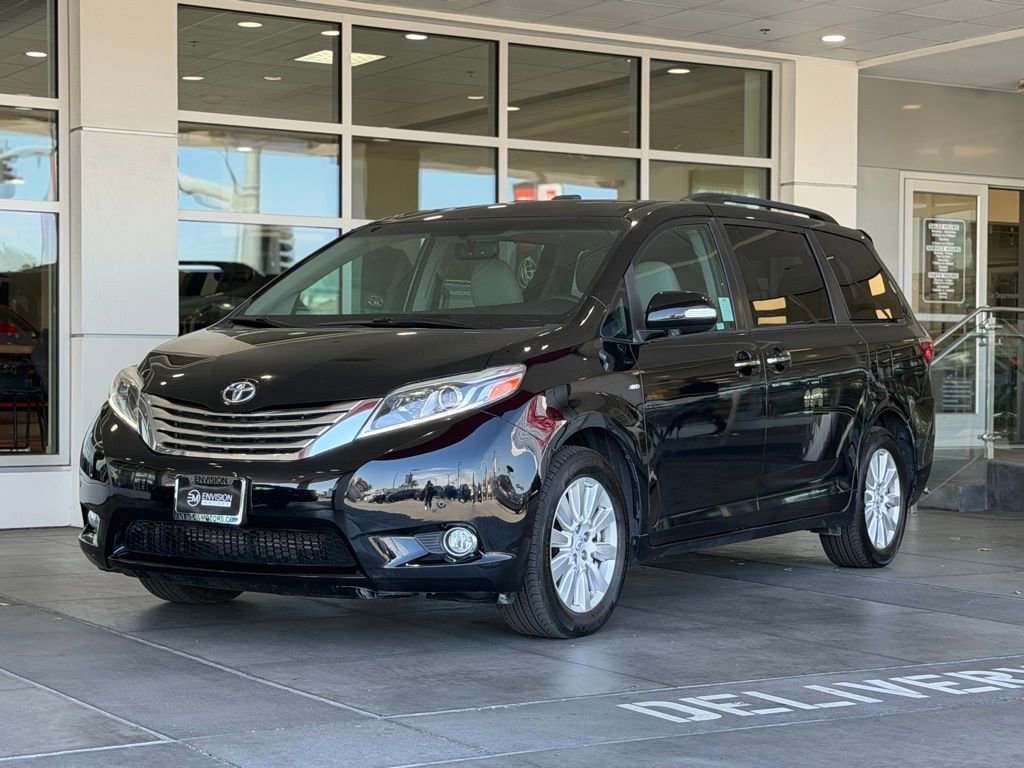 Certified 2017 Toyota Sienna Limited image 2