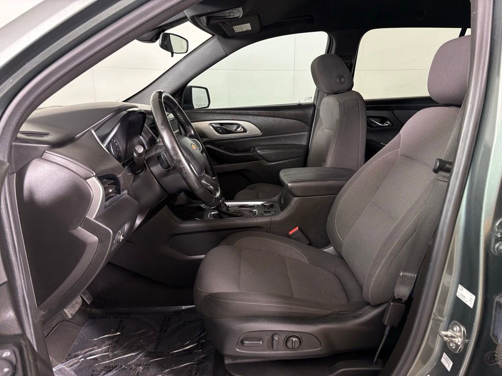 Used 2023 Chevrolet Traverse LT FWD image 21