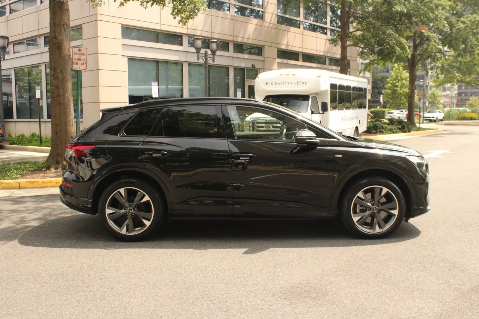 Used 2023 Audi Q4 e-tron Premium Plus w/ Premium Plus AWD/4WD image 6