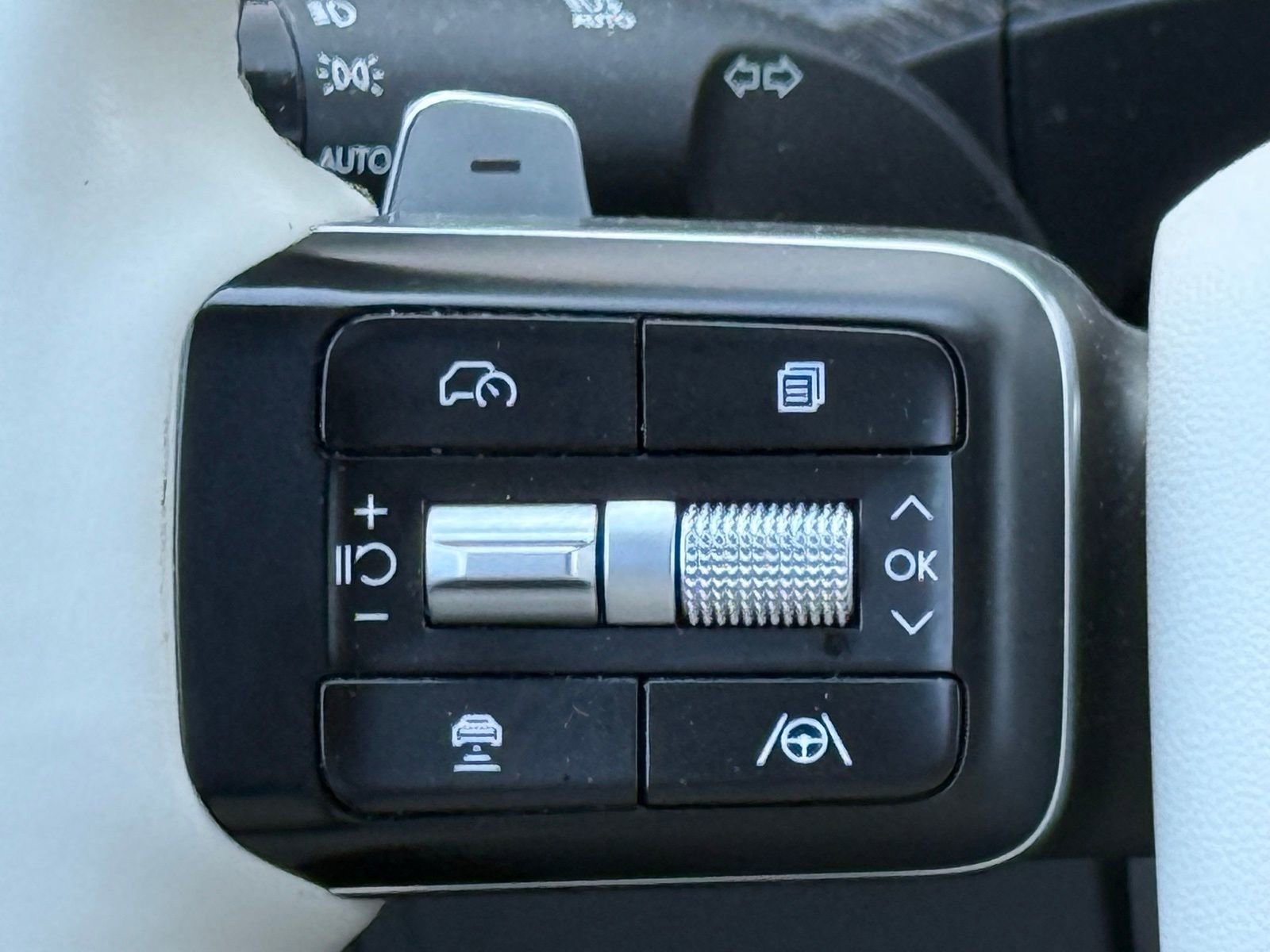 Used 2024 Hyundai Santa Fe Calligraphy image 33