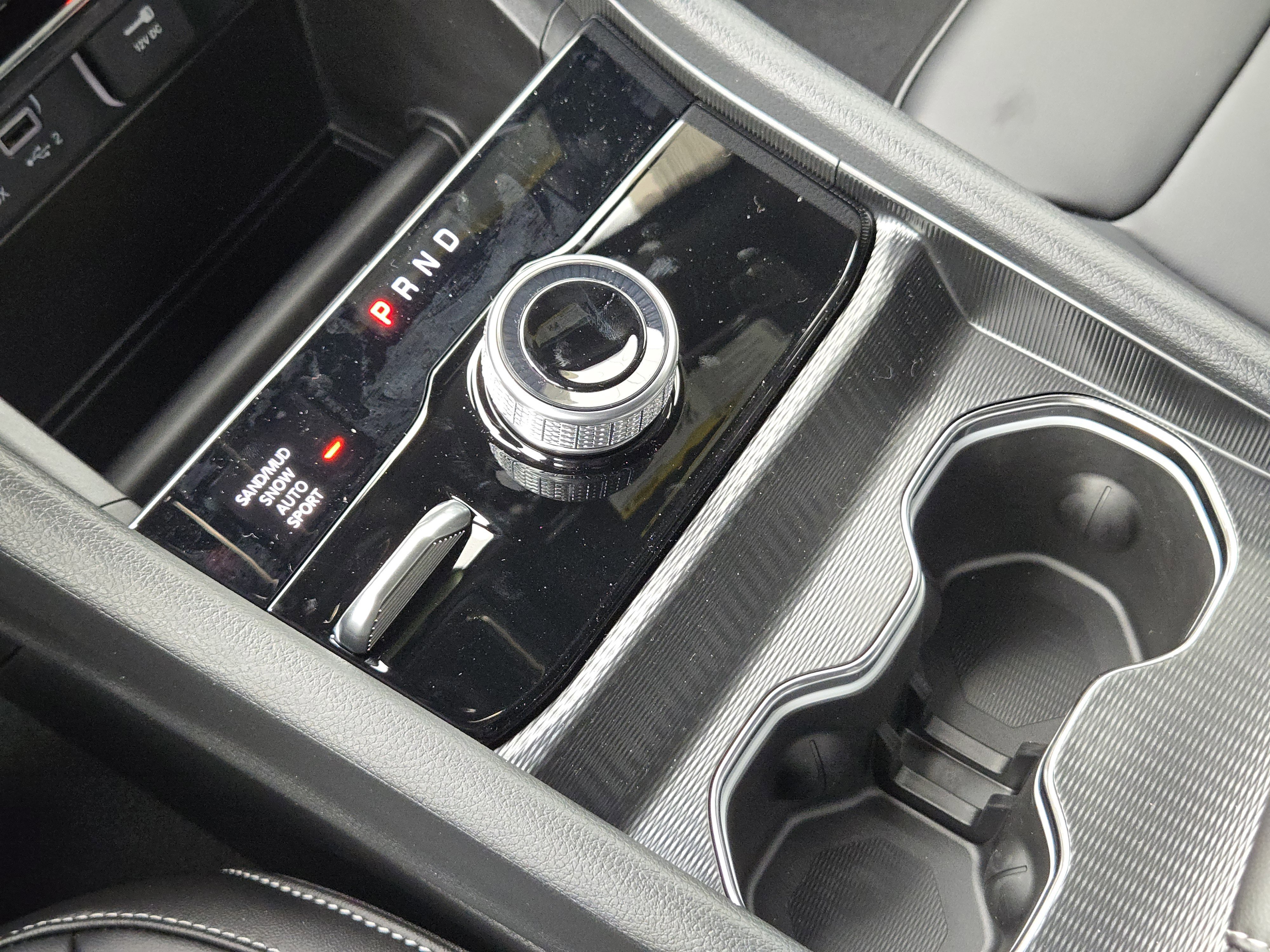 New 2025 Jeep Grand Cherokee L Limited w/ Black Appearance Package image 17