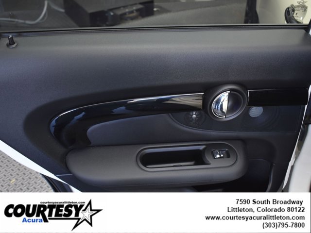 Used 2022 MINI Cooper Clubman S w/ Premium Package image 22