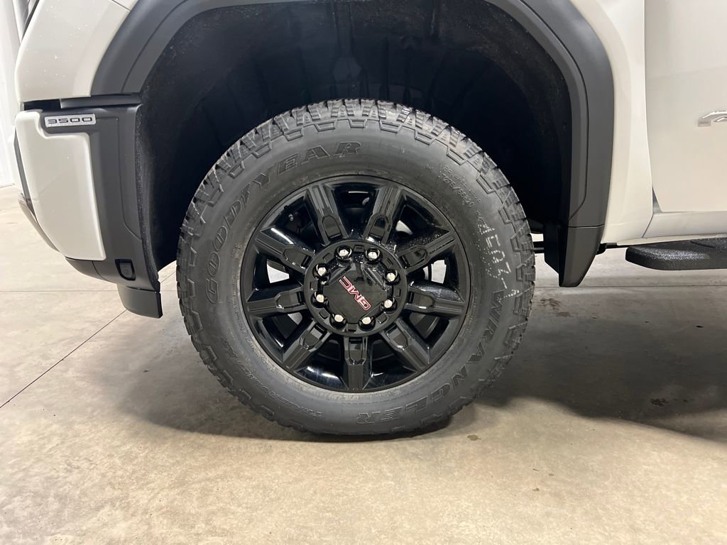 New 2026 GMC Sierra 3500 AT4 w/ AT4 Premium Plus Package image 27