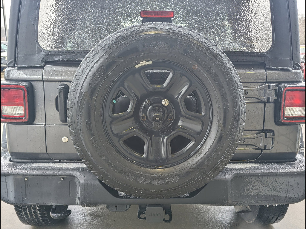 Used 2019 Jeep Wrangler Unlimited Sport image 17