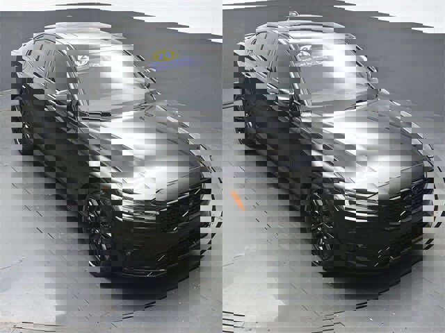 Certified 2024 Volvo S60 B5 Plus image 39