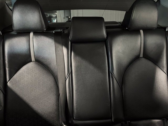 Used 2019 Toyota Camry XSE w/ Navigation Package FWD image 11