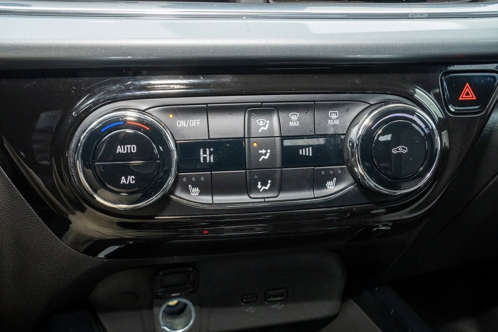 Used 2024 Chevrolet Trax LT w/ Driver Confidence Package image 10