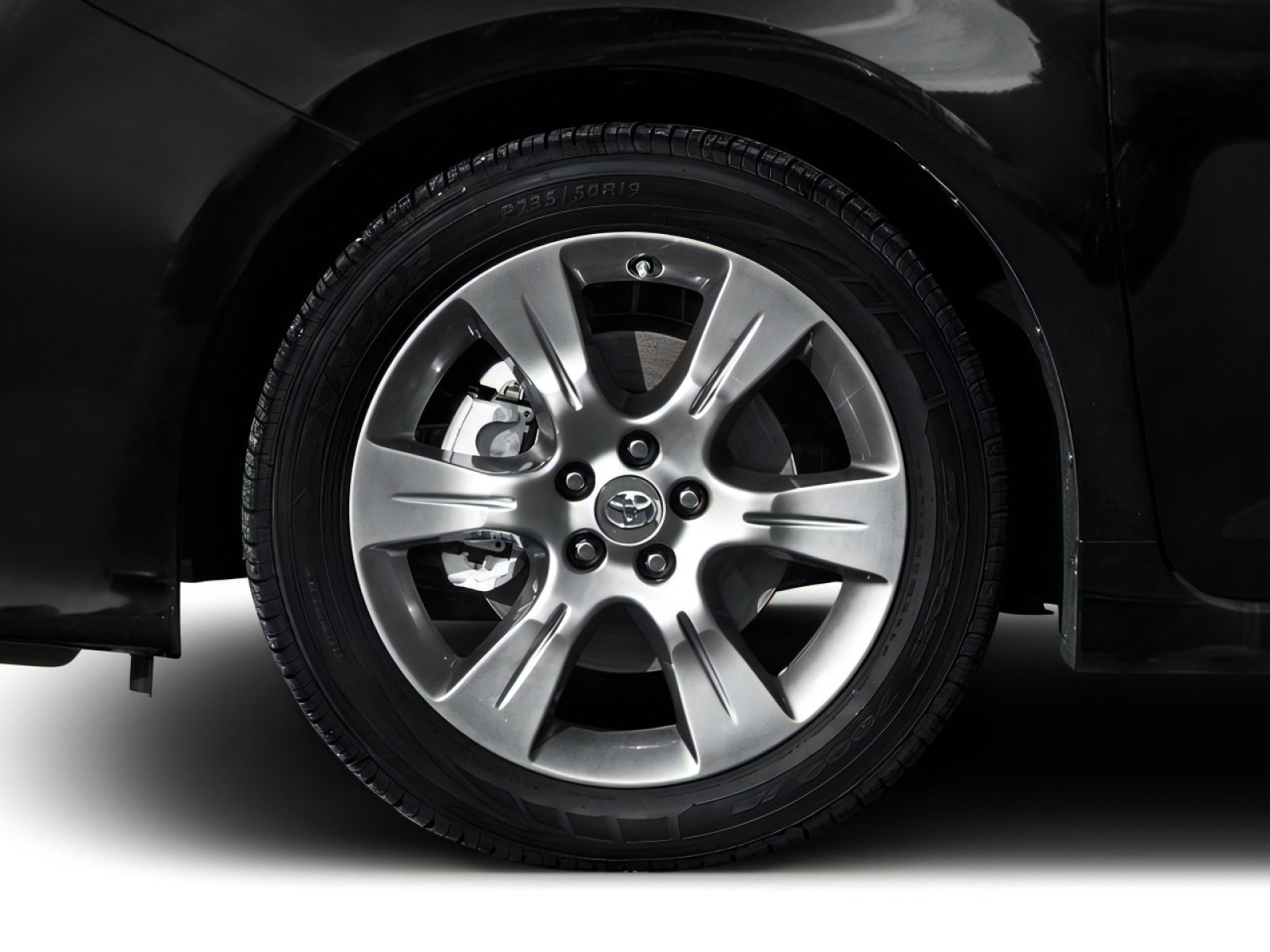 Used 2017 Toyota Sienna SE FWD image 12