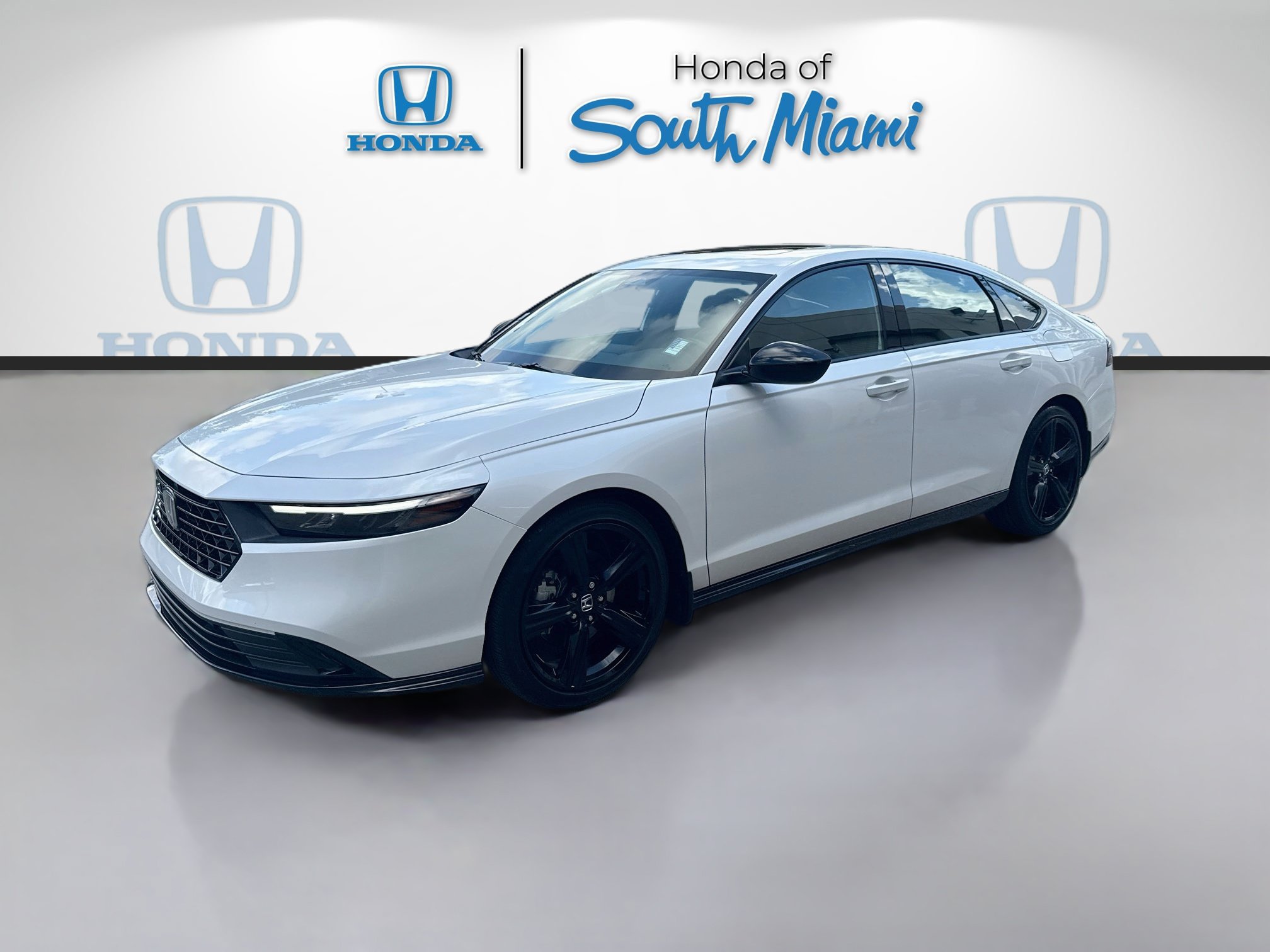 Certified 2025 Honda Accord Sport image 3