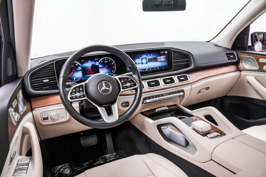 Used 2023 Mercedes-Benz GLS 450 4MATIC image 6
