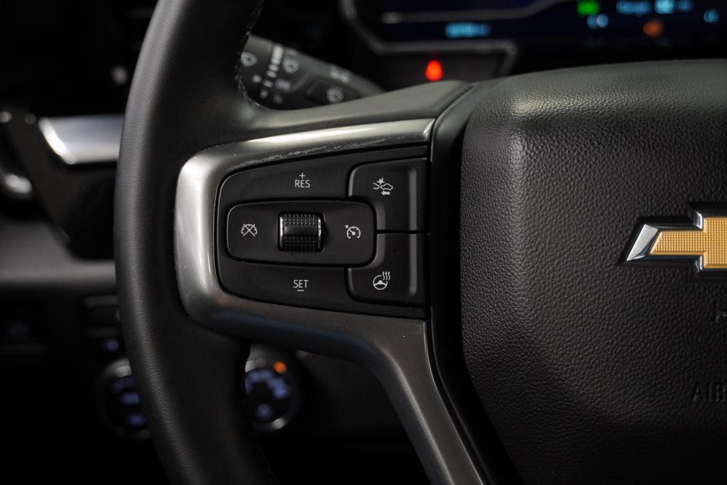Used 2023 Chevrolet Silverado 1500 LT AWD/4WD image 20