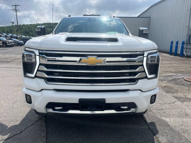 Used 2024 Chevrolet Silverado 2500 High Country AWD/4WD image 11