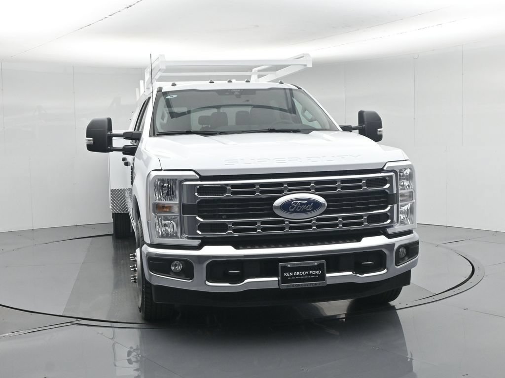 New 2026 Ford F350 XL w/ XL Chrome Package RWD image 32