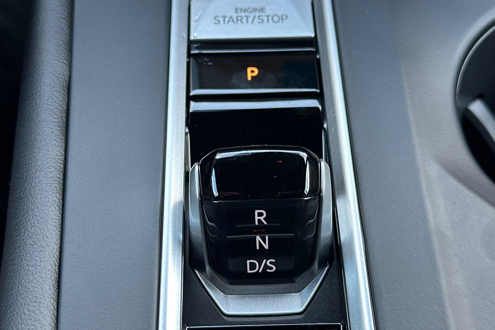New 2026 Volkswagen Atlas Cross Sport SE AWD/4WD image 19