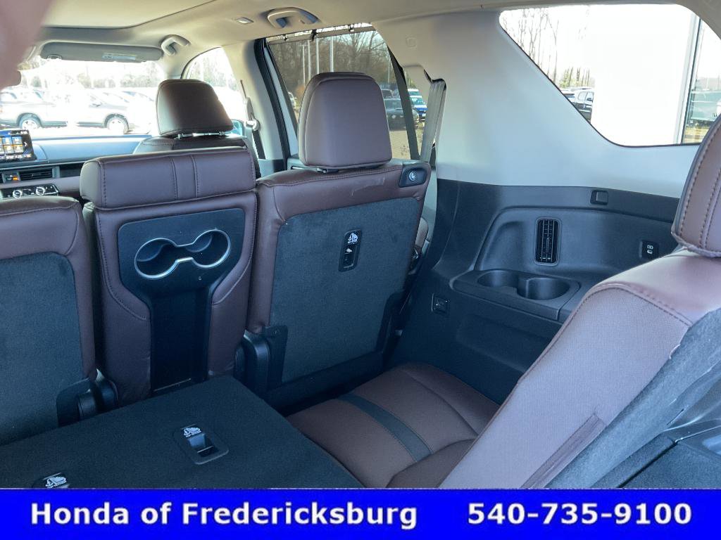 Certified 2025 Honda Pilot Elite image 15