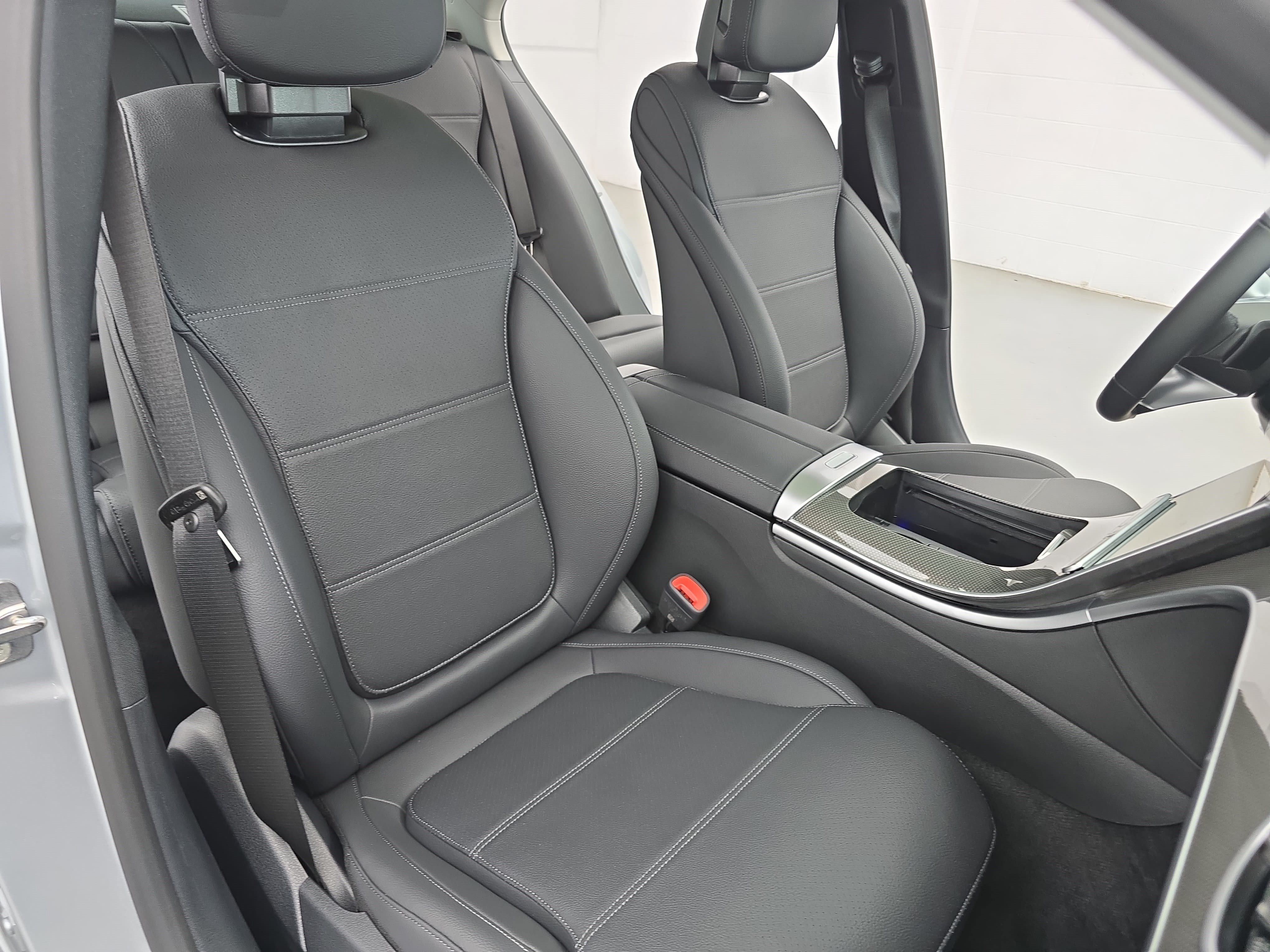 New 2026 Mercedes-Benz C 300 4MATIC Sedan image 10