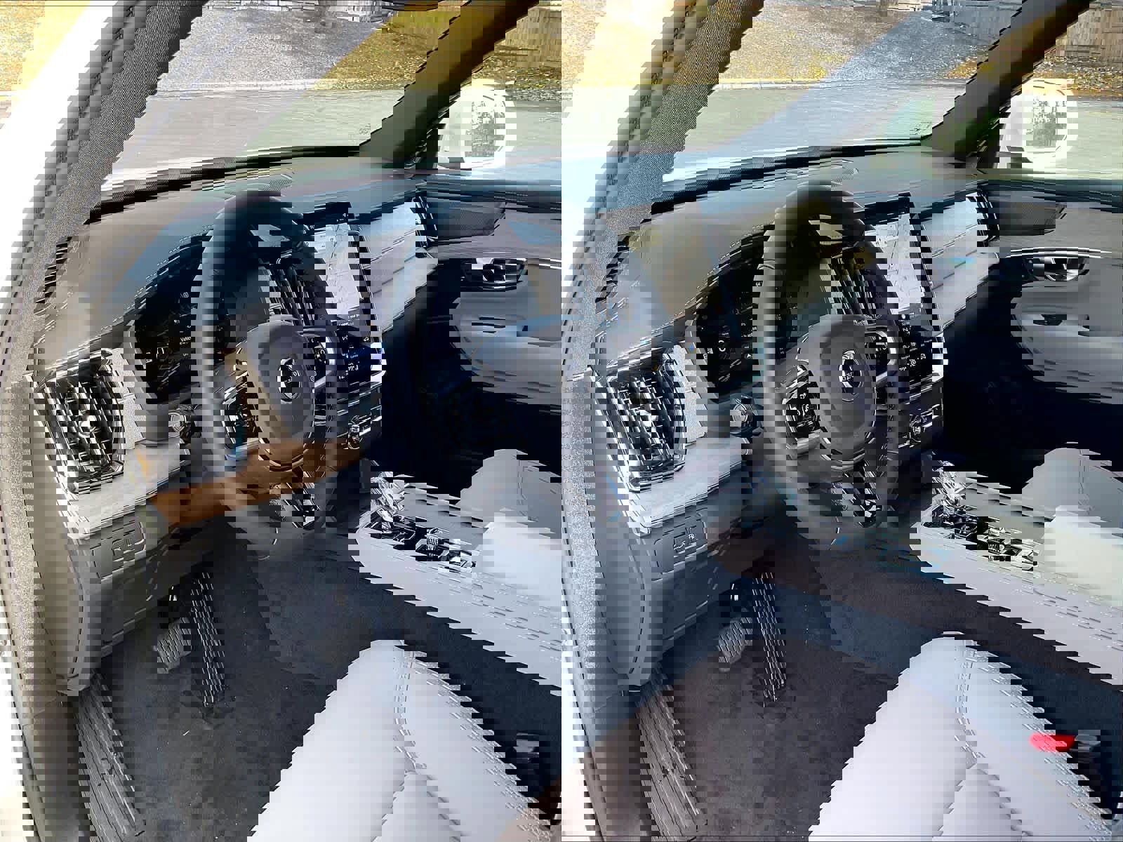 New 2026 Volvo XC90 T8 Plus w/ Protection Package Premier image 8