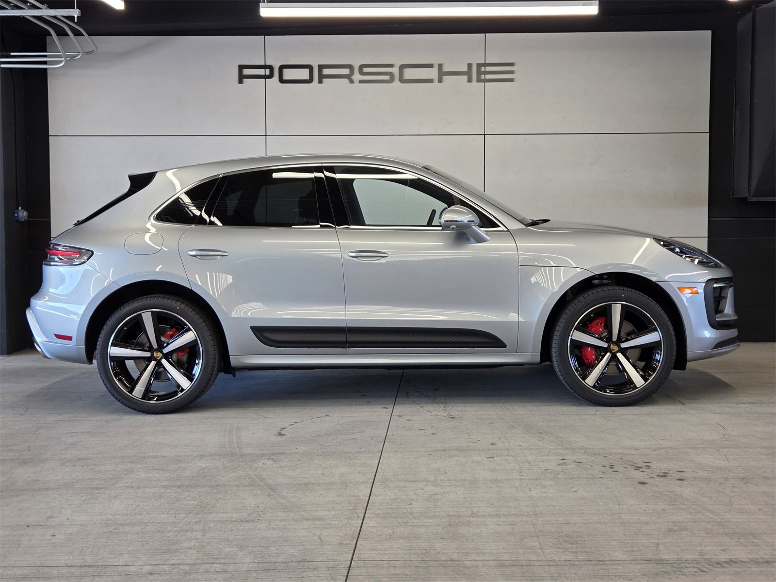 New 2026 Porsche Macan S image 29