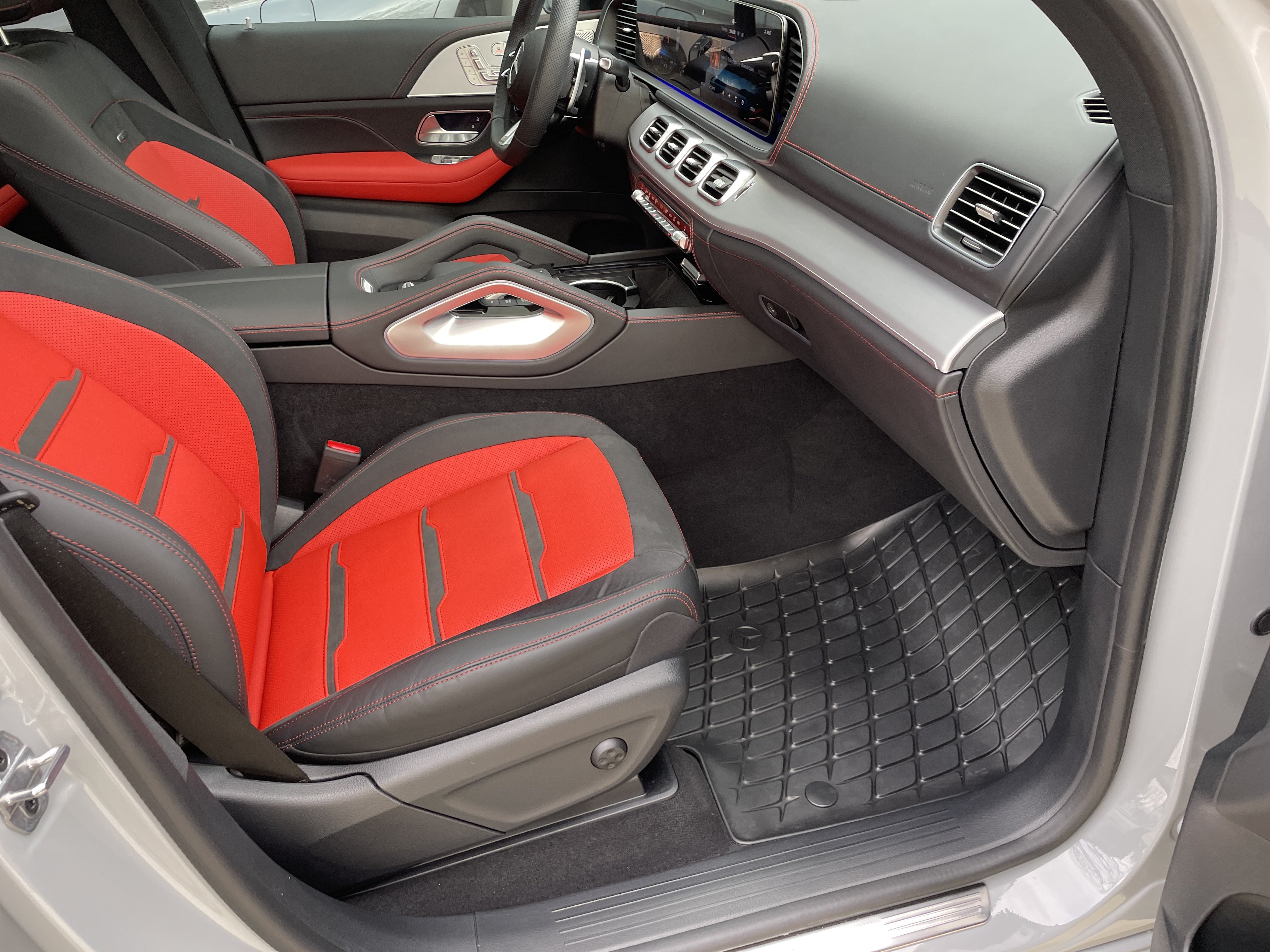 Used 2024 Mercedes-Benz GLE 53 AMG 4MATIC image 49