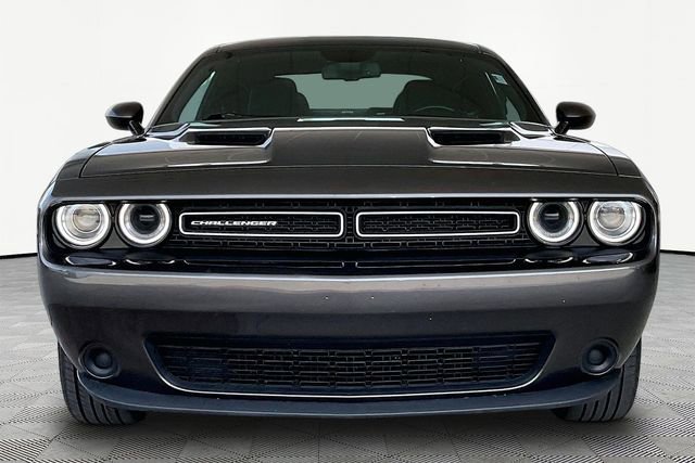 Used 2023 Dodge Challenger SXT RWD image 2