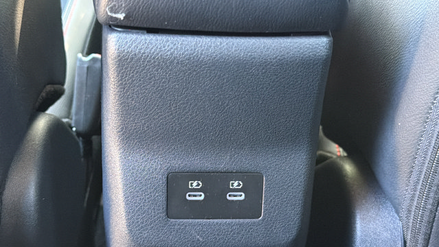 Used 2025 Nissan Kicks SR w/ Illumination Package FWD image 32