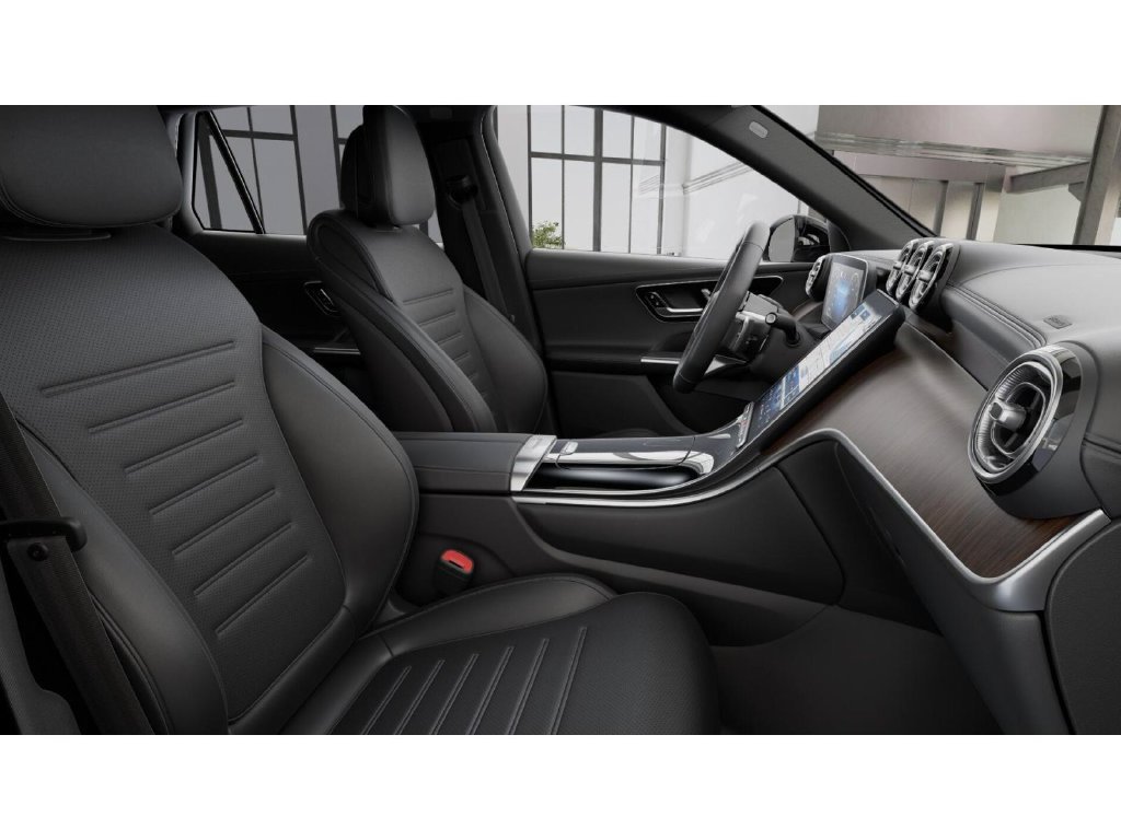 Certified 2026 Mercedes-Benz GLC 300 4MATIC image 4