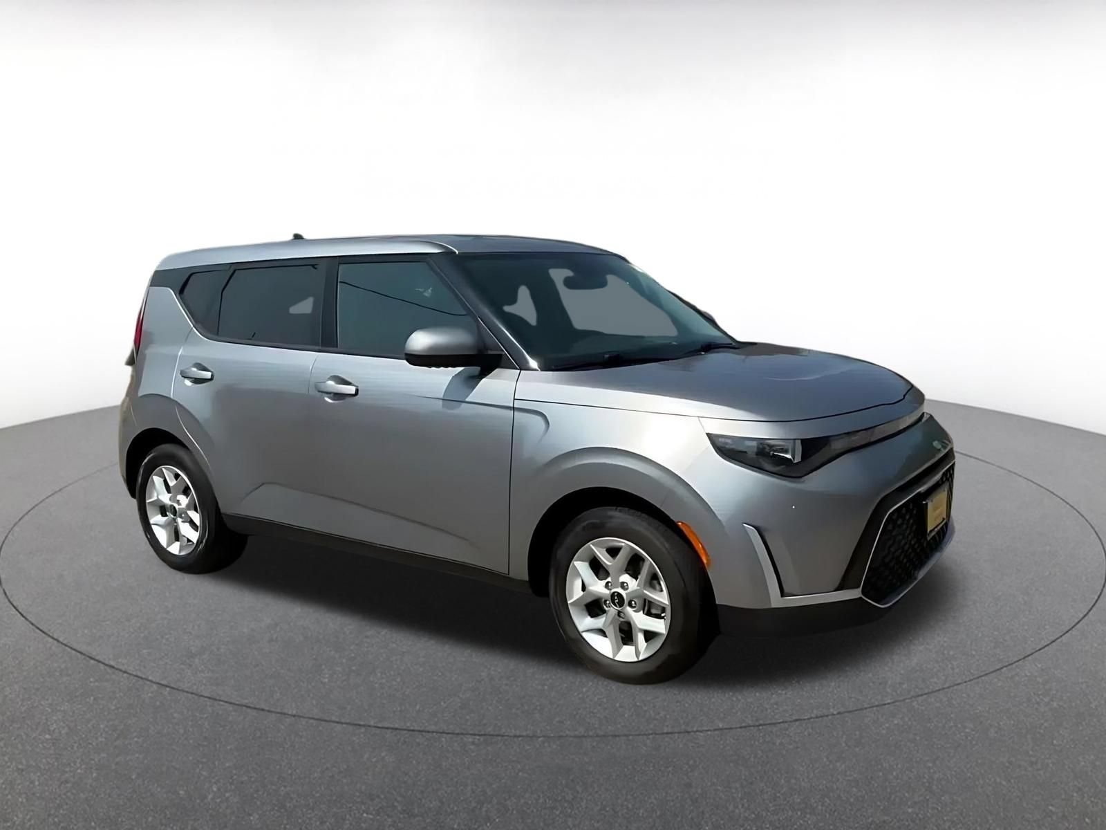 Used 2025 Kia Soul LX w/ LX Technology Package FWD video 2