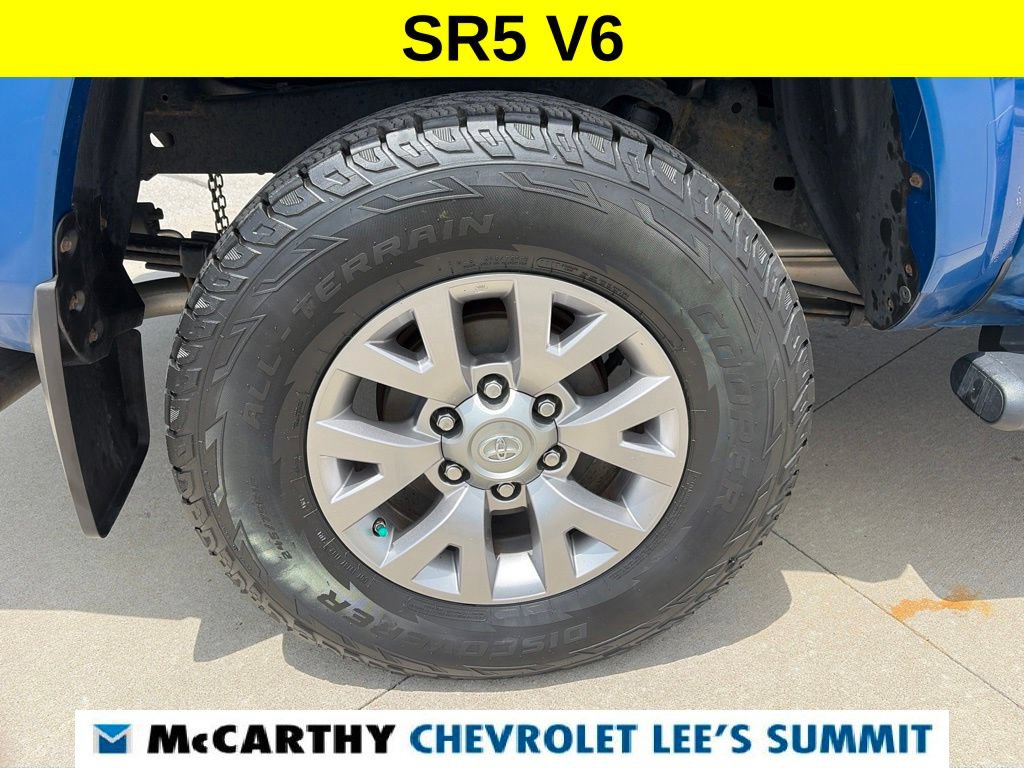 Used 2017 Toyota Tacoma SR5 w/ Tow Package AWD/4WD image 16