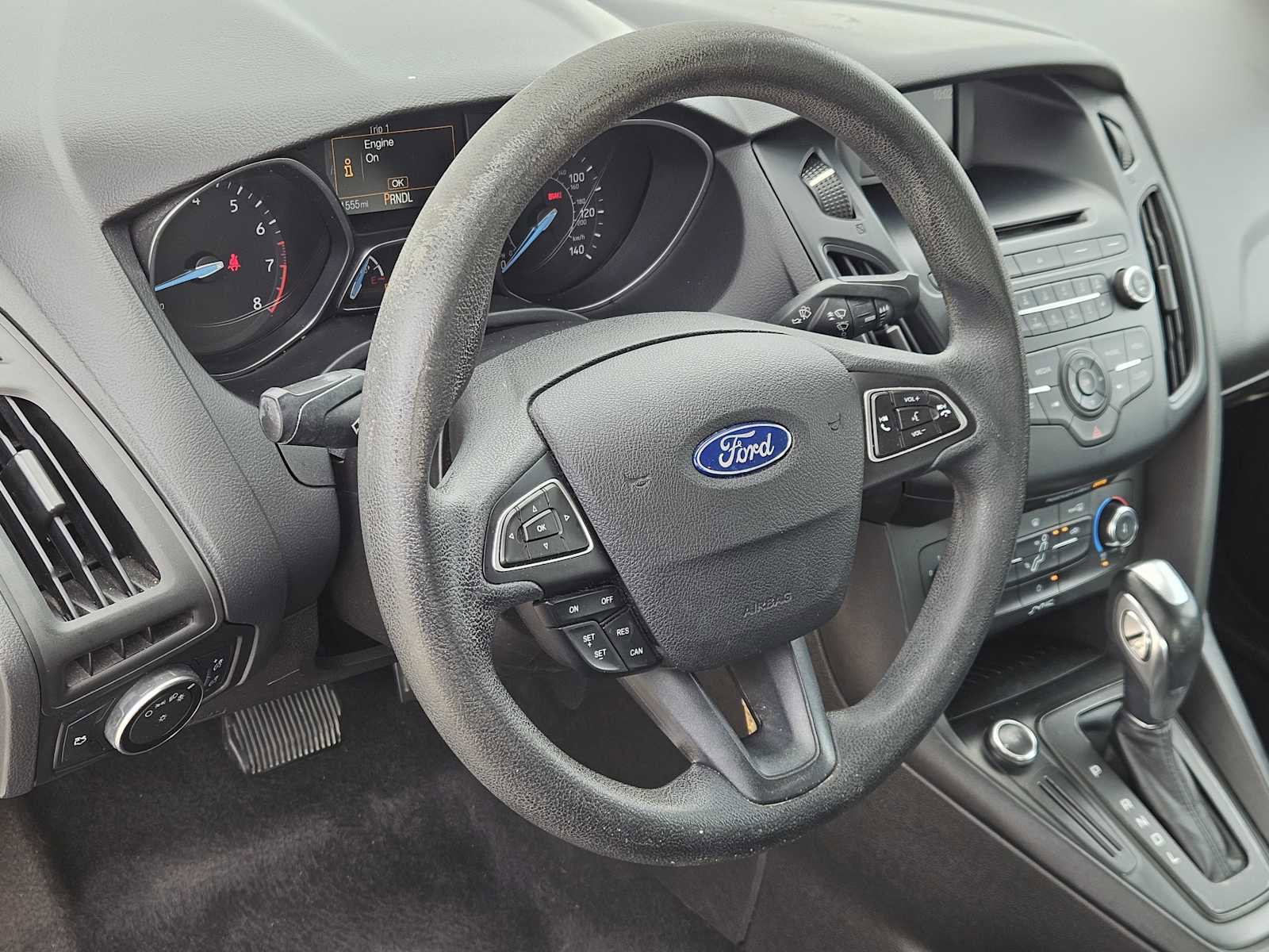 Used 2016 Ford Focus SE image 2