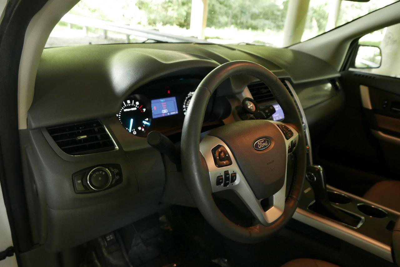 Used 2013 Ford Edge SEL AWD/4WD image 16