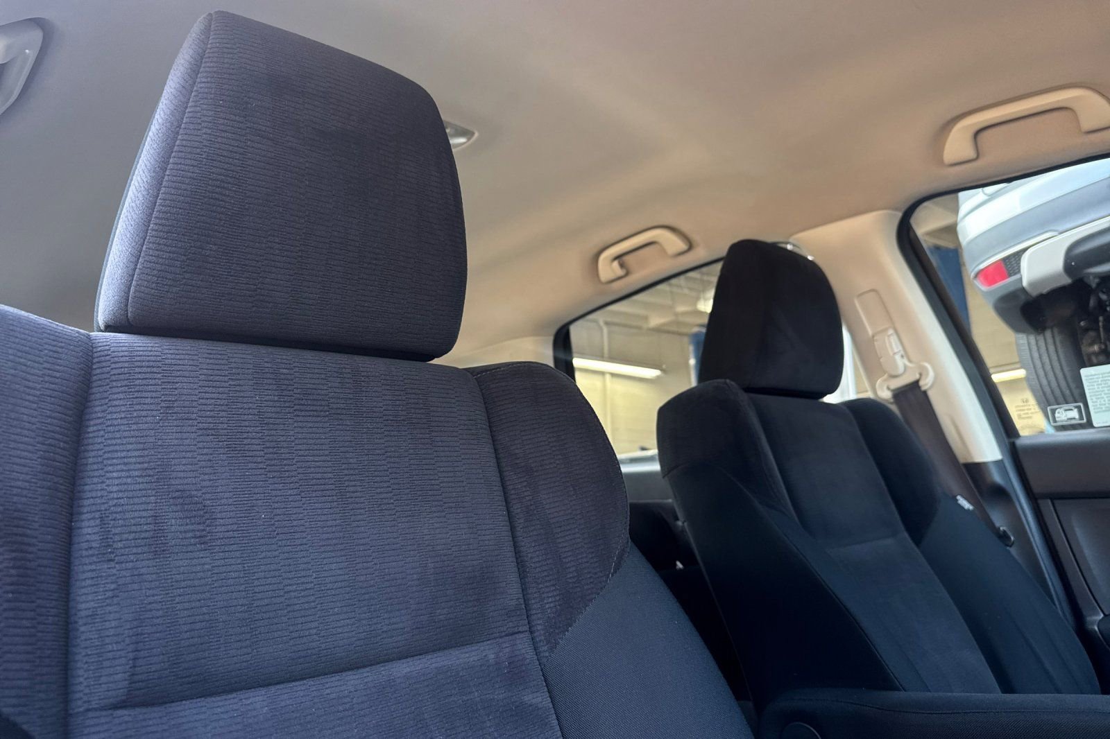 Used 2012 Honda CR-V LX image 17