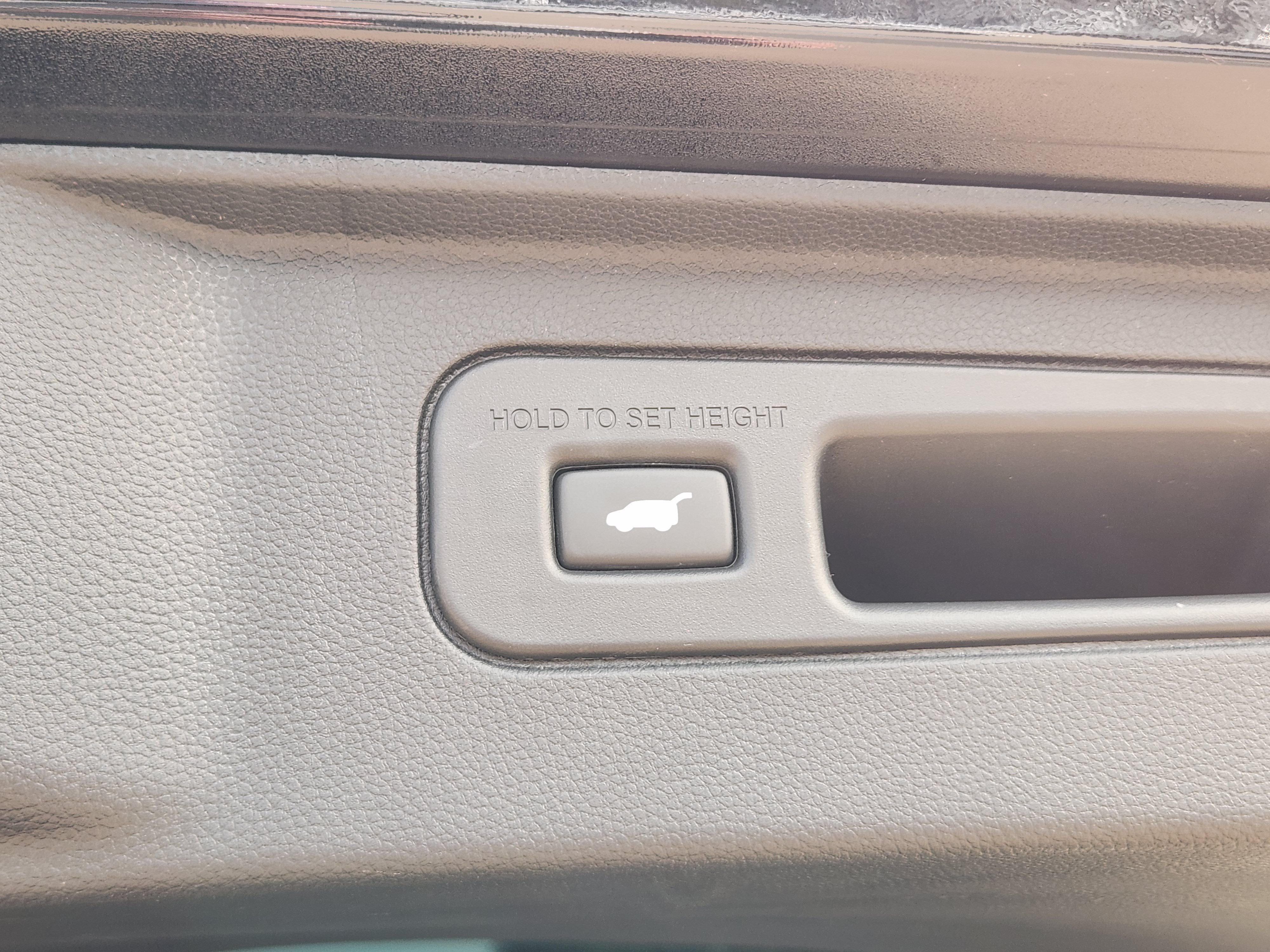 Used 2025 Honda Pilot Black Edition image 34