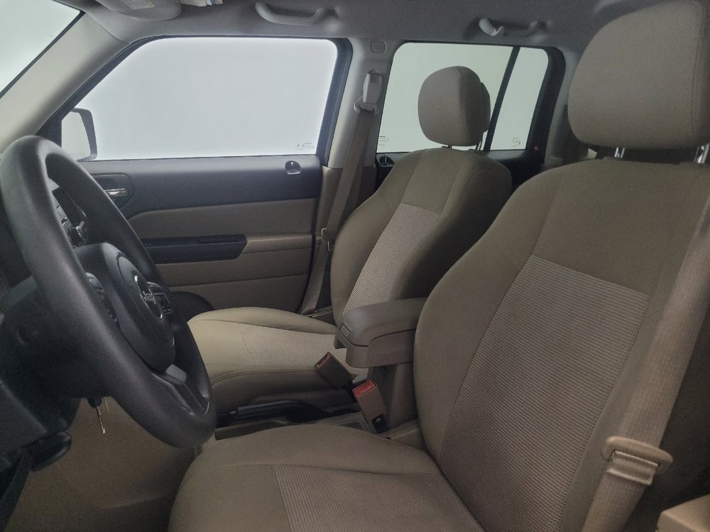 Used 2014 Jeep Patriot Sport w/ Power Value Group FWD image 17