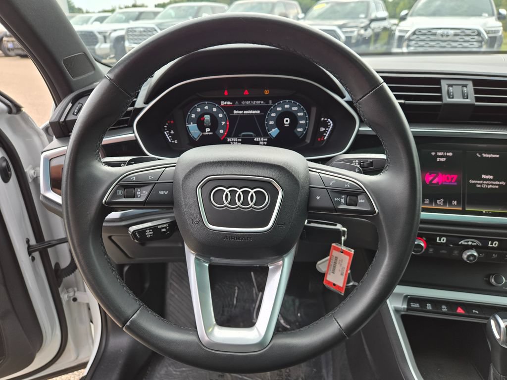 Used 2025 Audi Q3 2.0T Premium AWD/4WD image 19